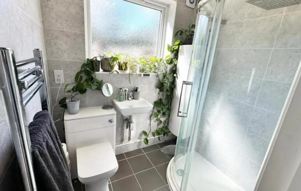 Heathrow Airport Easy Hostel Paid Transfers&Extra Bed Available Uxbridge